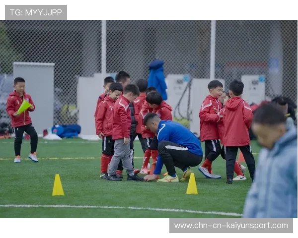 职业俱乐部是否关注青训成本回报比，青训足球俱乐部靠什么赚钱